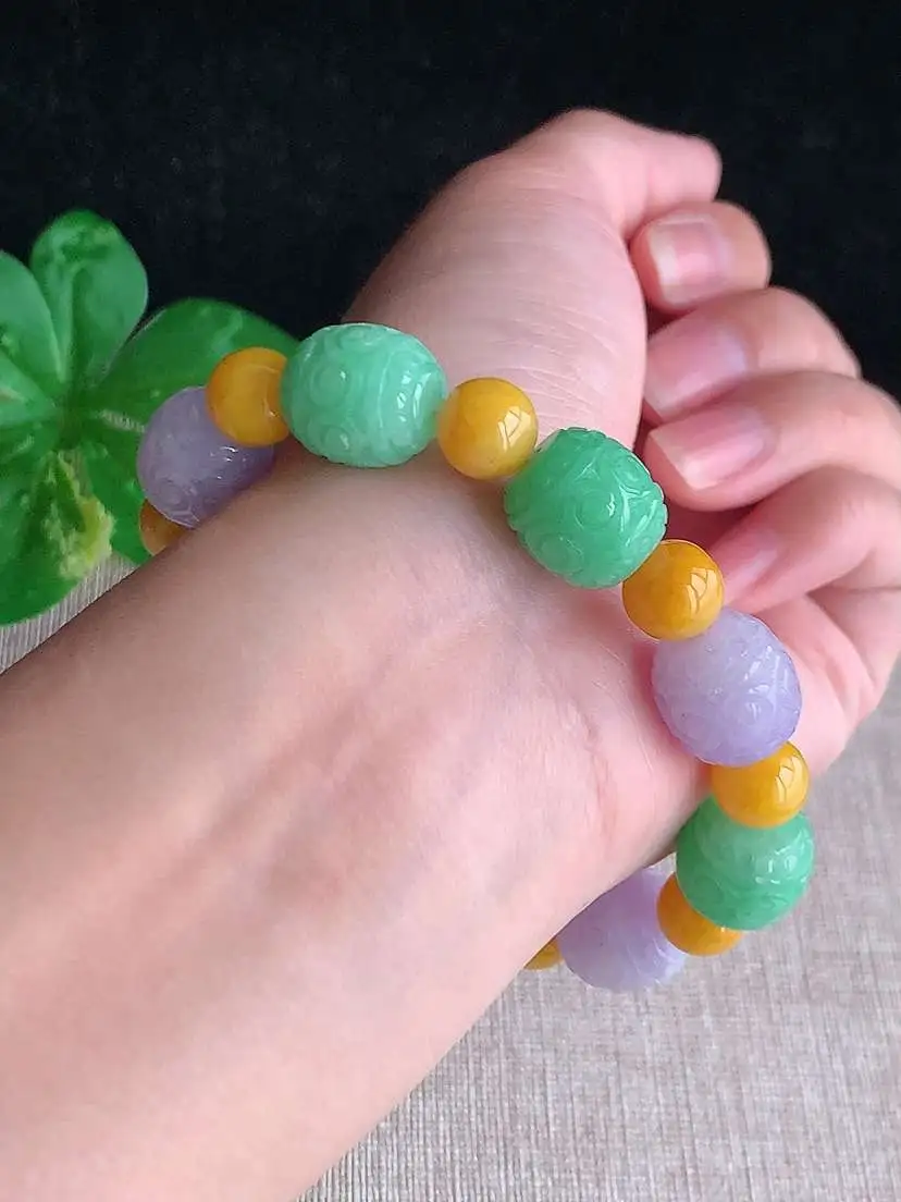 a货翡翠老坑冰种满绿紫罗兰雕花回纹珠手串9颗 度高 尺寸12.6×12.2mm 重量49.70g 1