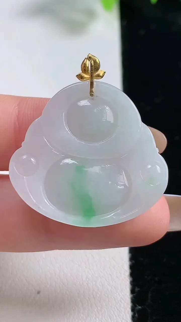 天然A货翡翠佛公吊坠，尺寸27.7-30-5.8，重量:7.48g
10月31日