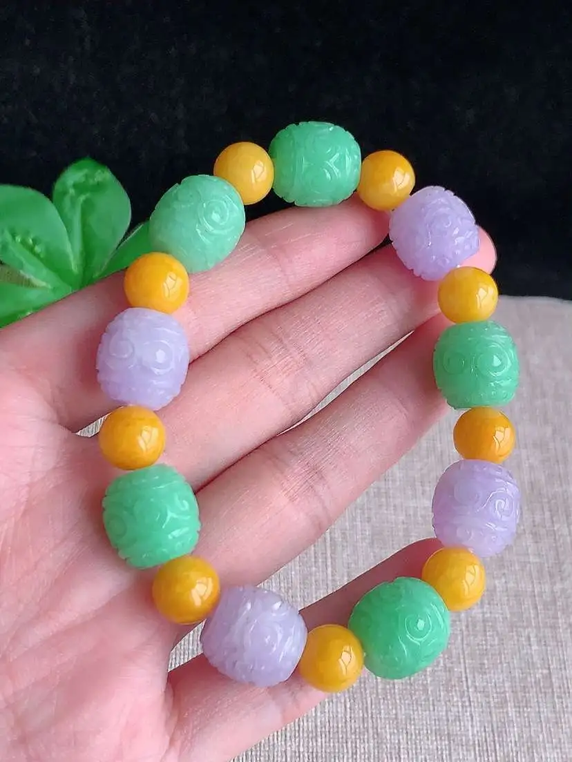 a货翡翠老坑冰种满绿紫罗兰雕花回纹珠手串9颗 度高 尺寸12.6×12.2mm 重量49.70g 1030