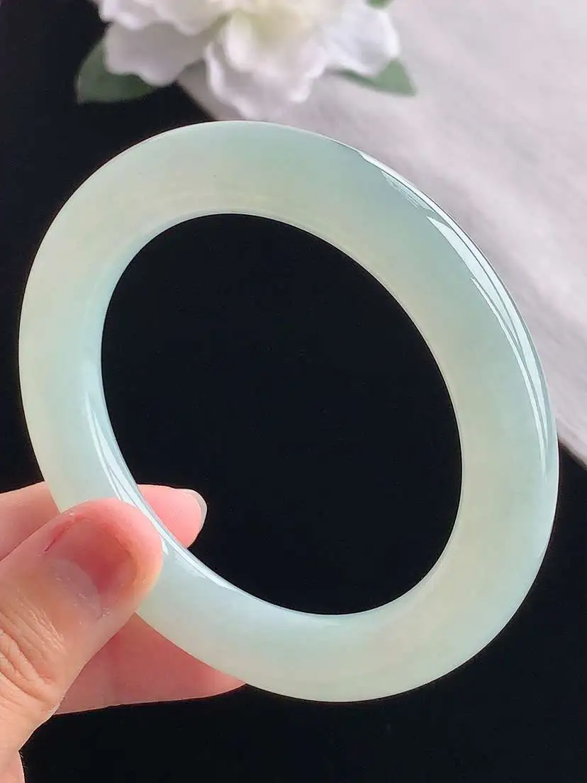a货翡翠老坑冰种晴水圆条手镯56-57圈口  尺寸56.8×11mm 重量69.52g 1030