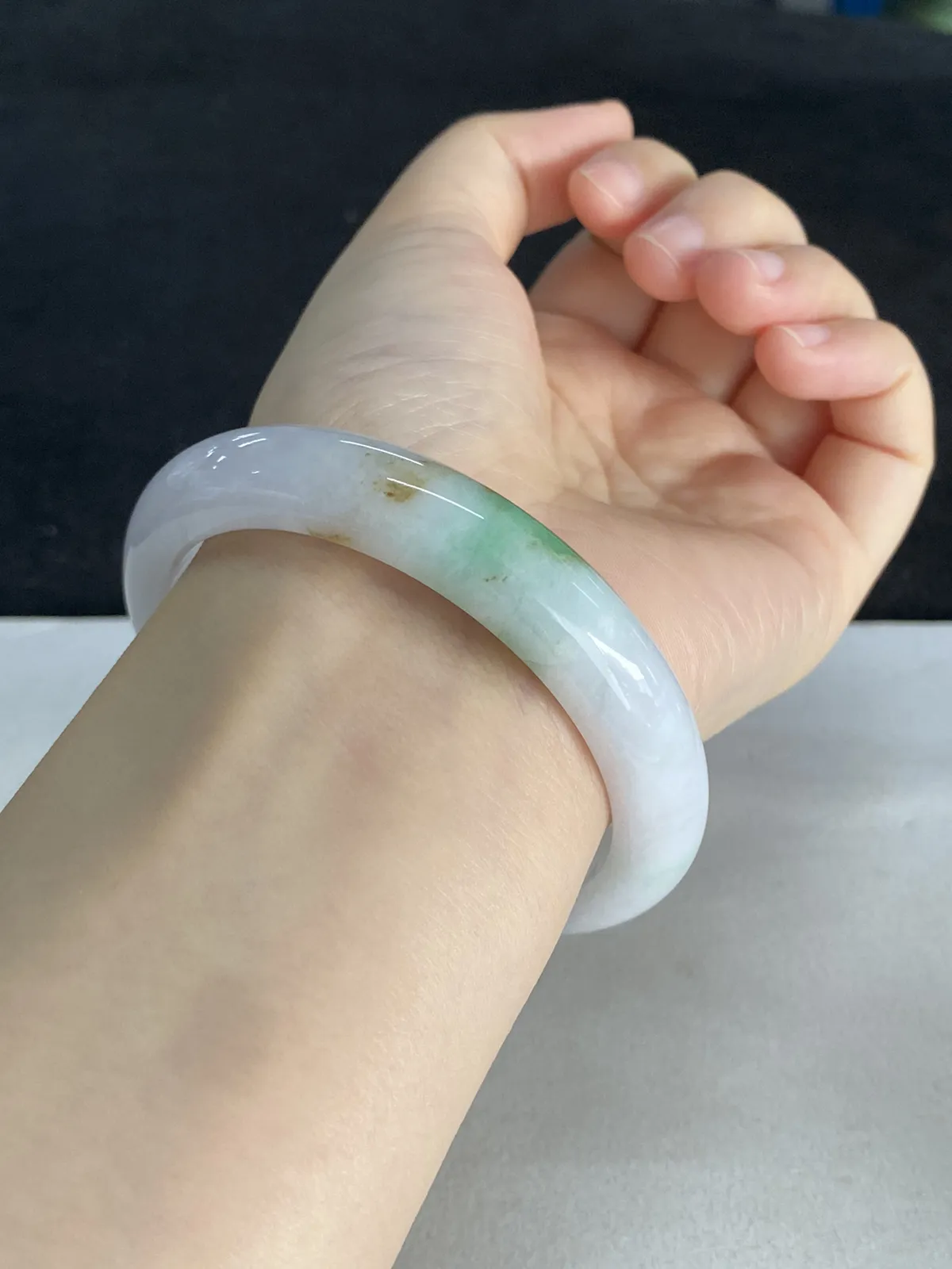 正圈57圈口，翡翠手镯