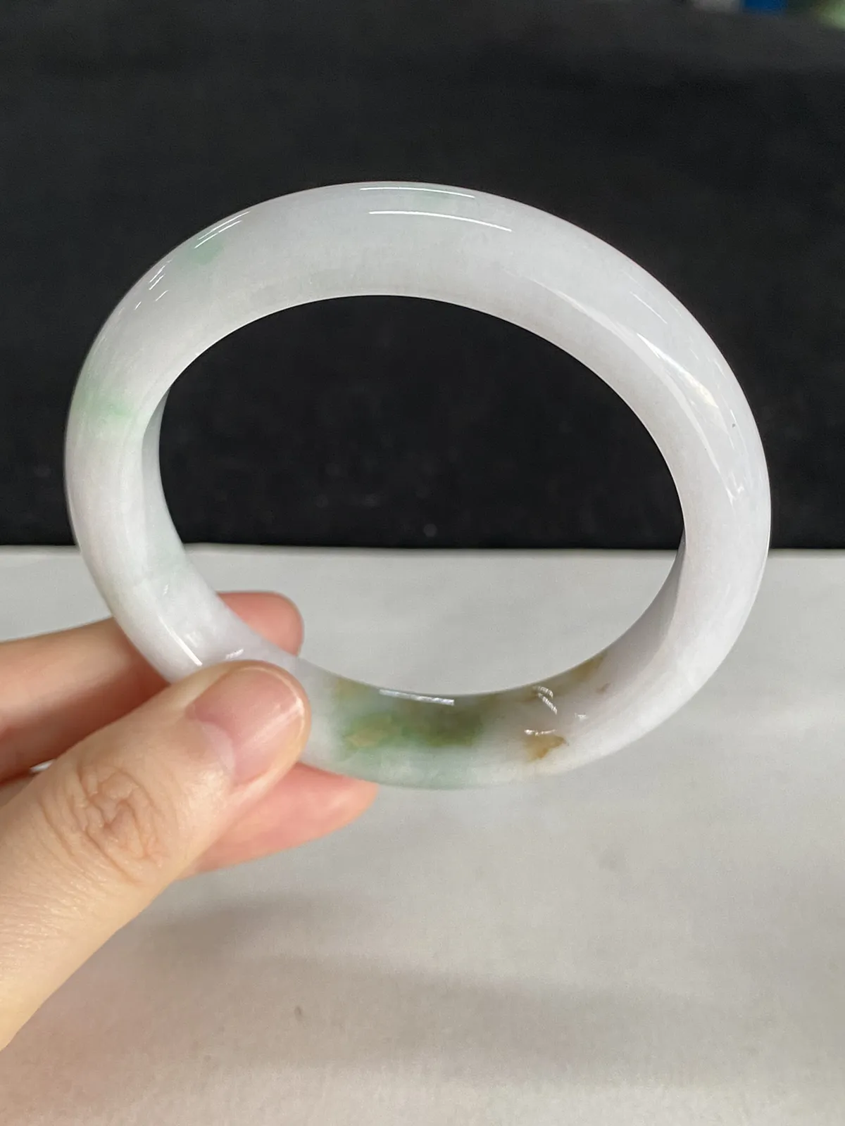 正圈57圈口，翡翠手镯