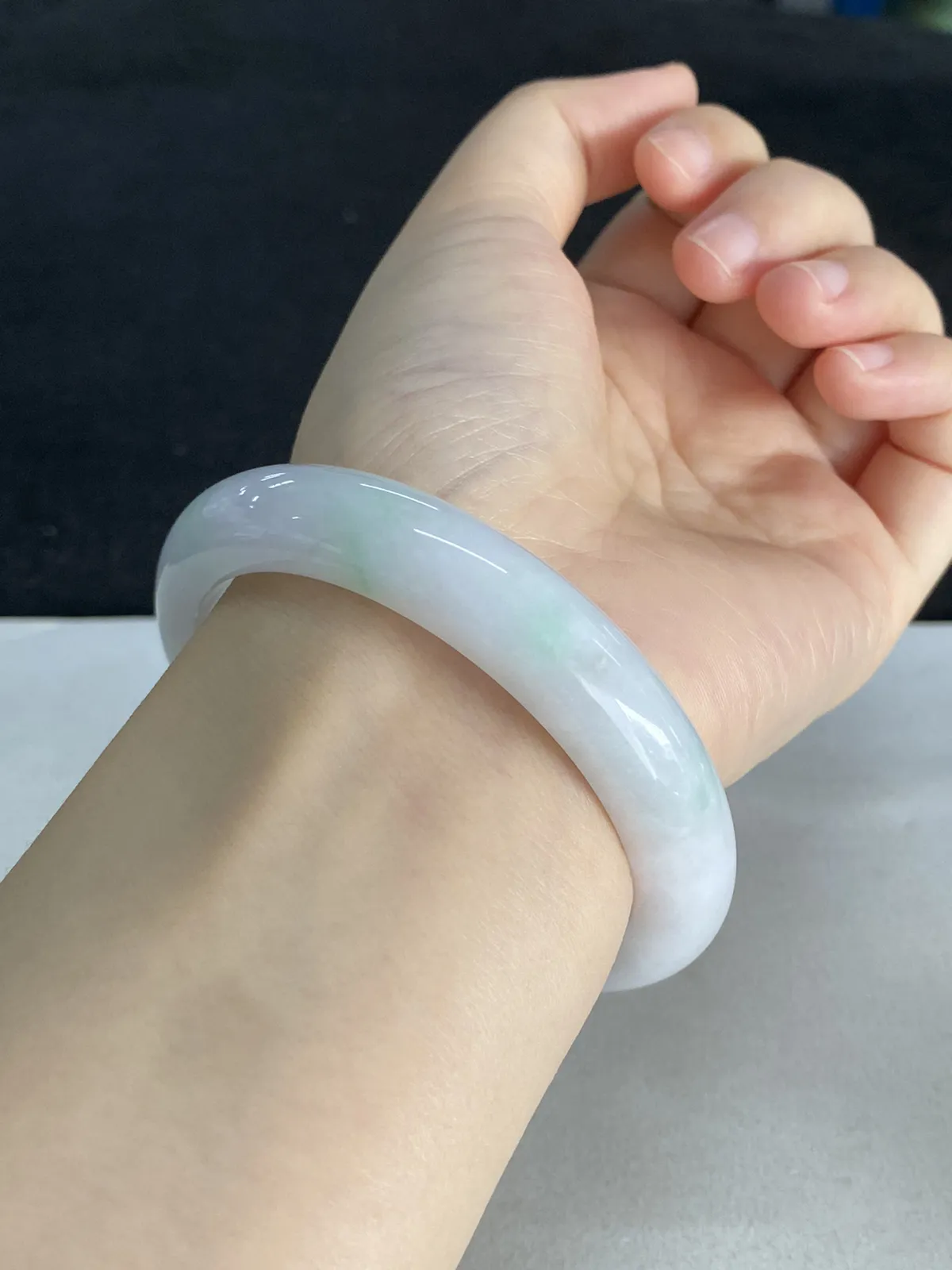 正圈57圈口，翡翠手镯