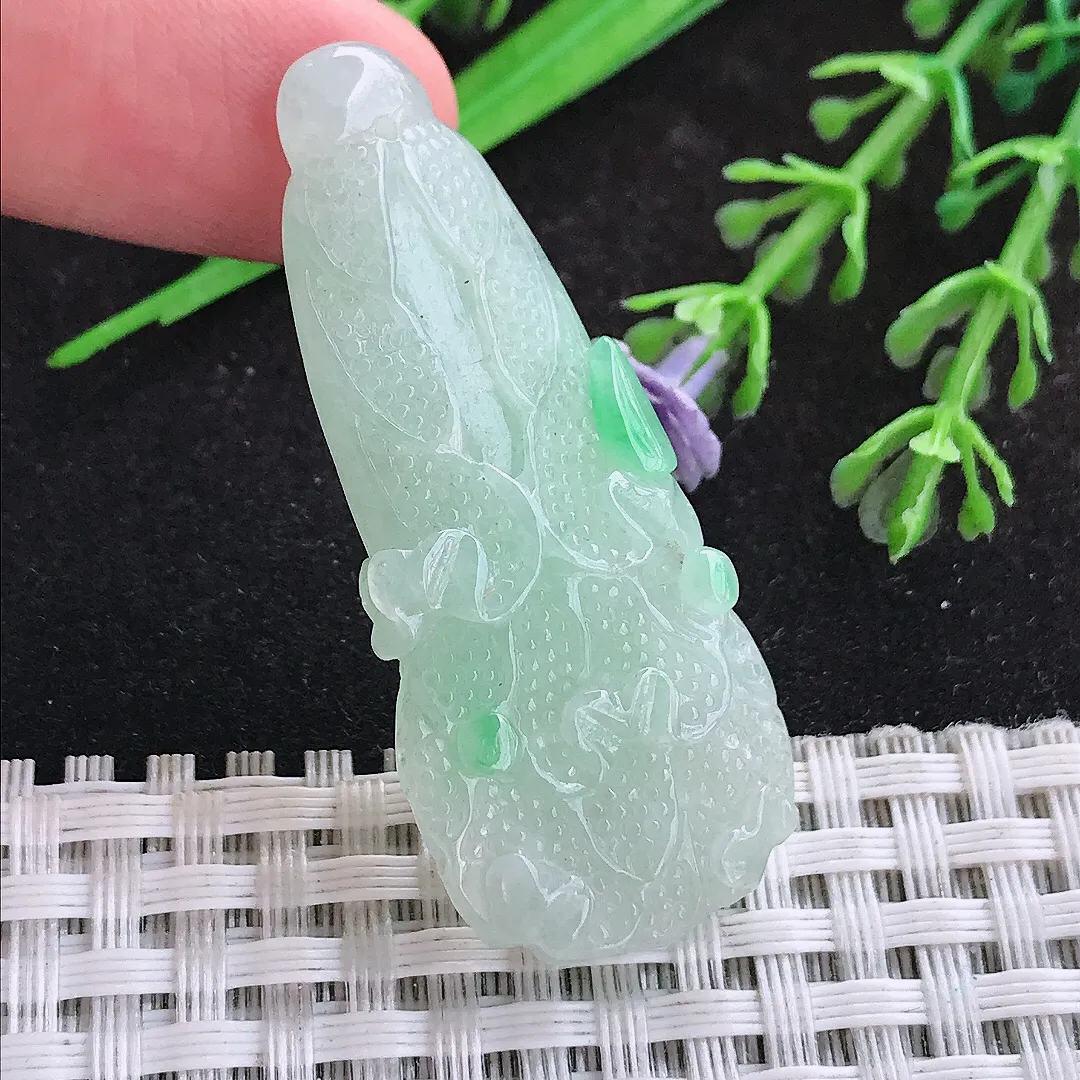 自然光47/20/9老坑秀气冰润冰晴白菜吊坠翡翠玉坠挂件