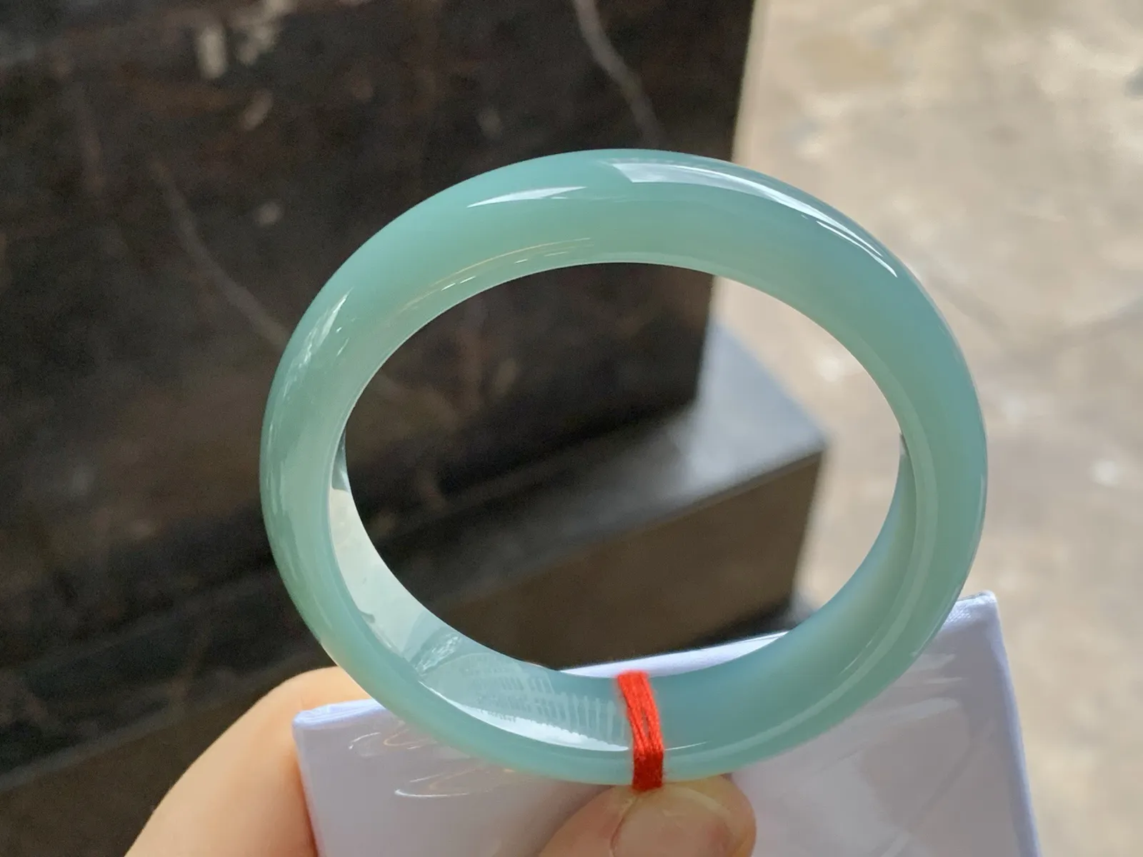 蓝水手镯
尺寸：52.8-12.5-7.5mm
肉质细腻干净～底色漂亮 气质
