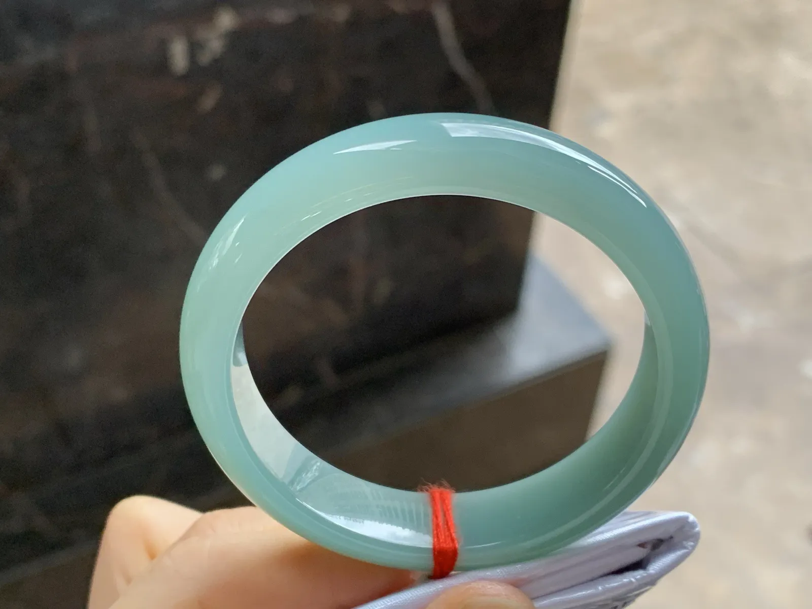 蓝水手镯
尺寸：52.8-12.5-7.5mm
肉质细腻干净～底色漂亮
