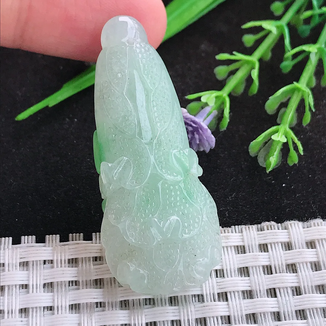 自然光47/20/9老坑秀气冰润冰晴白菜吊坠翡翠玉坠挂件