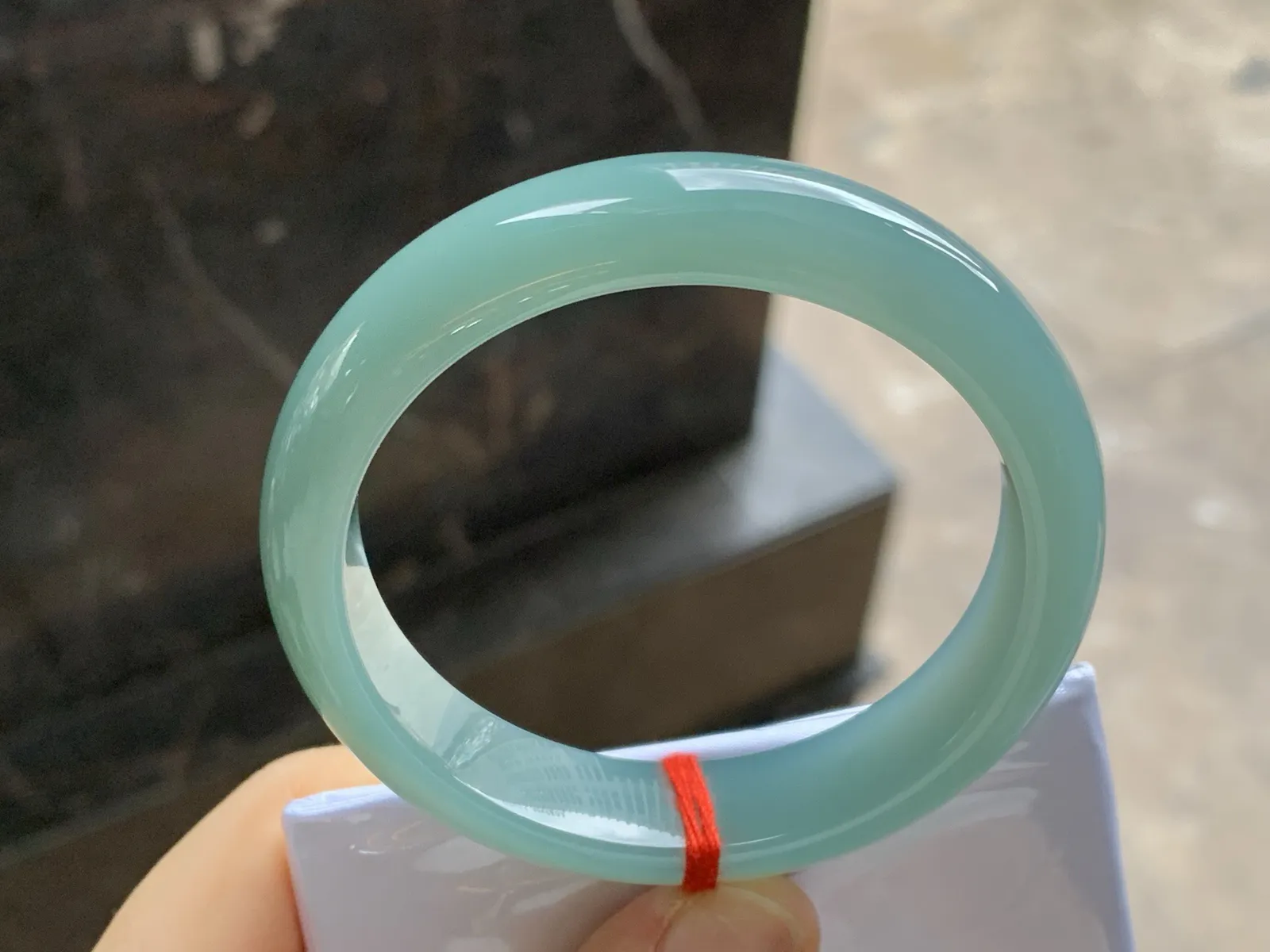 蓝水手镯
尺寸：52.8-12.5-7.5mm
肉质细腻干净～底色漂亮
