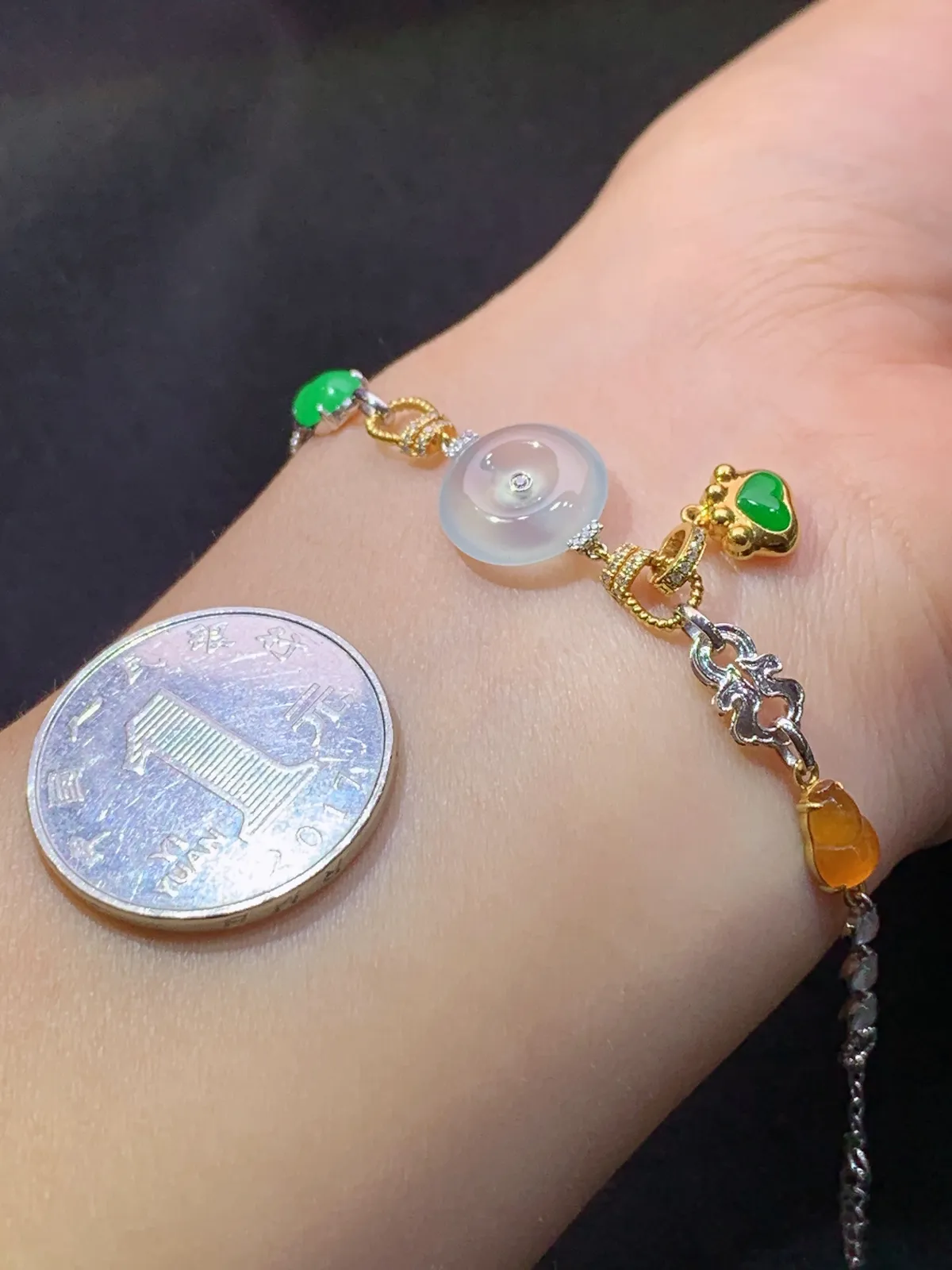 超美的翡翠潘多拉手链，18k金豪华镶嵌，种老冰透，起光起胶，高品质 尺寸11.6*3.9