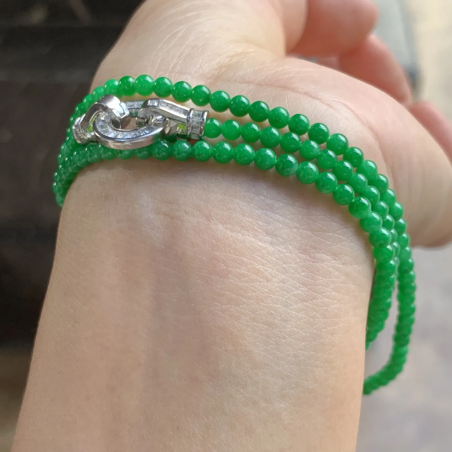 满色珠子 颜色辣绿 水润 