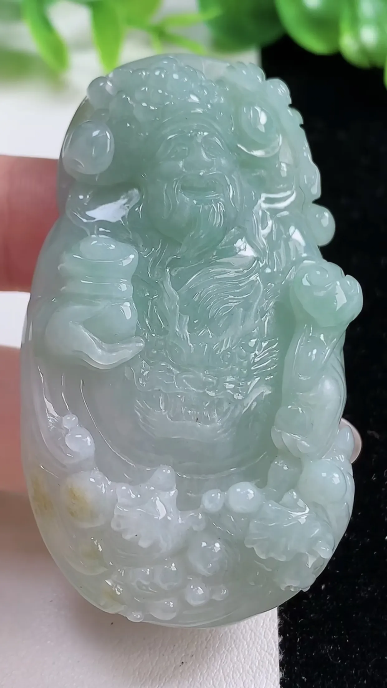 缅甸天然翡翠a货 老坑料起胶冰种 满绿双彩黄加绿财神爷吊坠，尺寸61.8-35.4-11.3mm  y  46.03