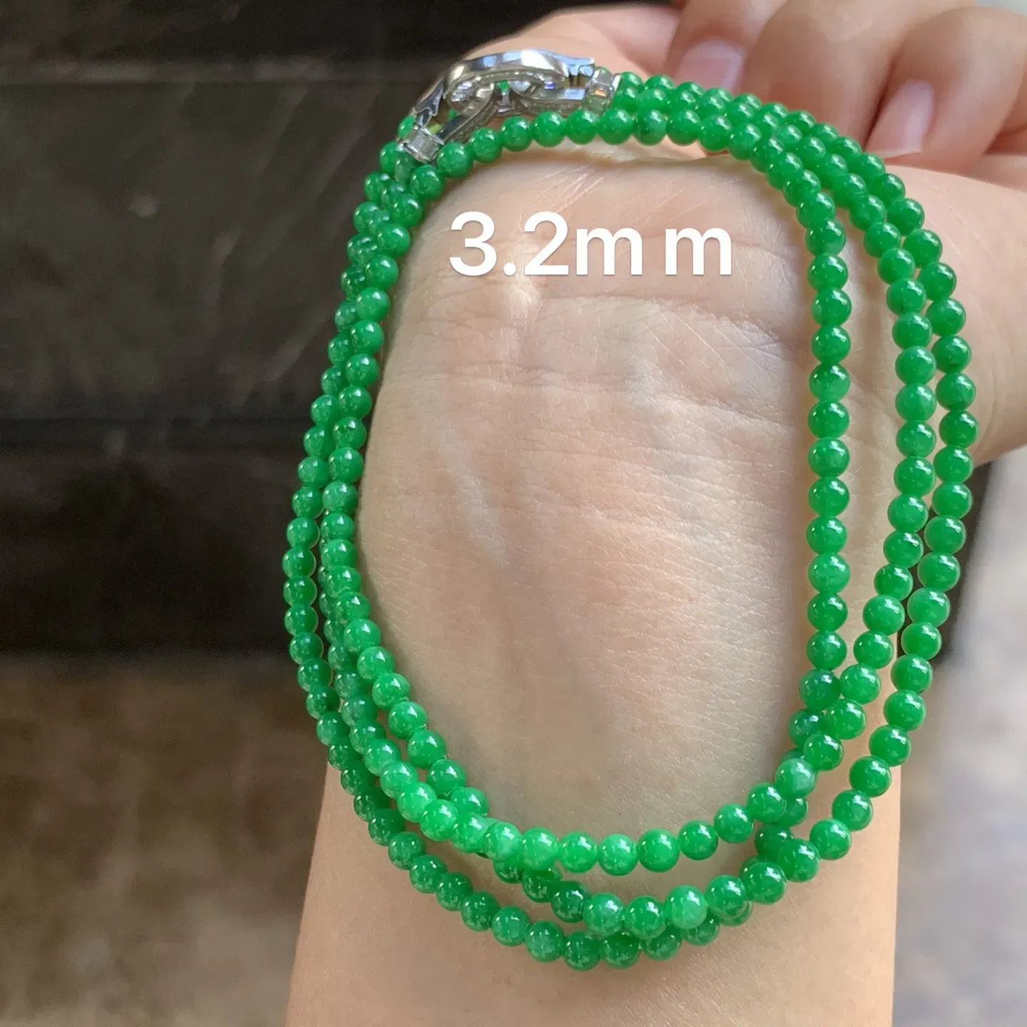 满色珠子 颜色辣绿 水润 