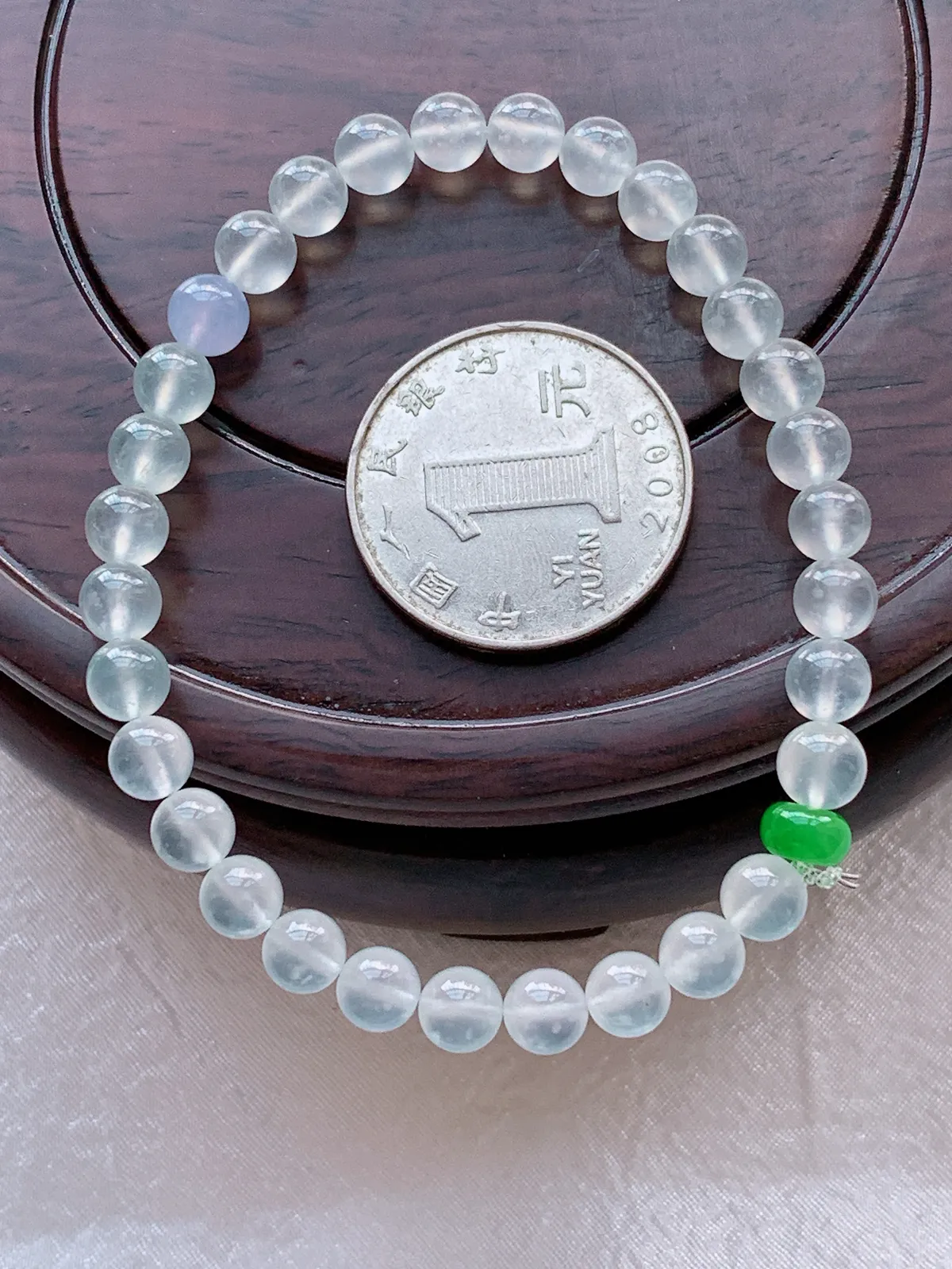 翡翠a货高冰种白冰圆珠手串，尺寸5.6-32颗，重量:10.57g