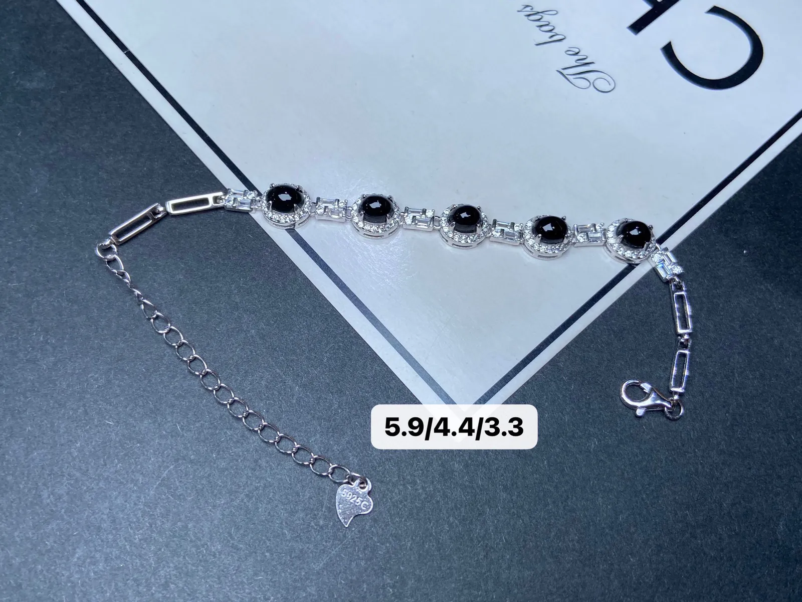 【墨翠手链】
 s925银镶嵌 黑度油黑 灯打通透 品相饱满大气 尺寸5.9