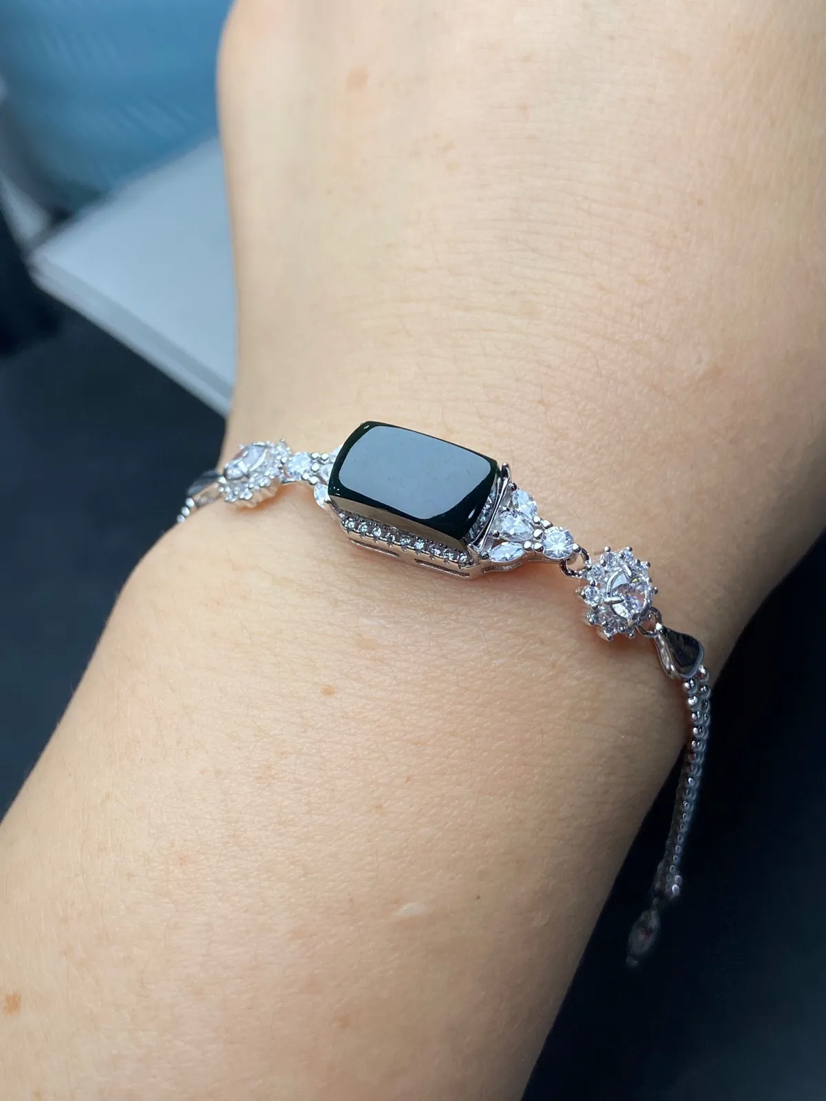 【墨翠手链】
 s925银镶嵌 黑度好 灯打通透 品相饱满大气 尺寸12.2