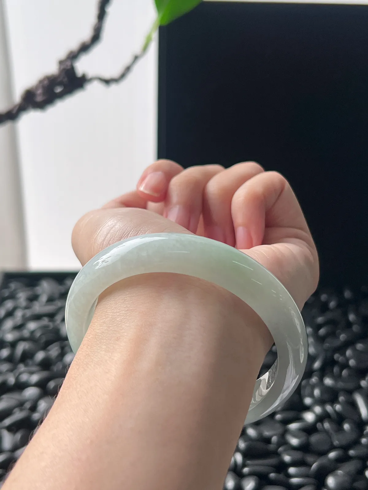 正圈55.2翡翠冰糯种飘绿手镯，带镯心