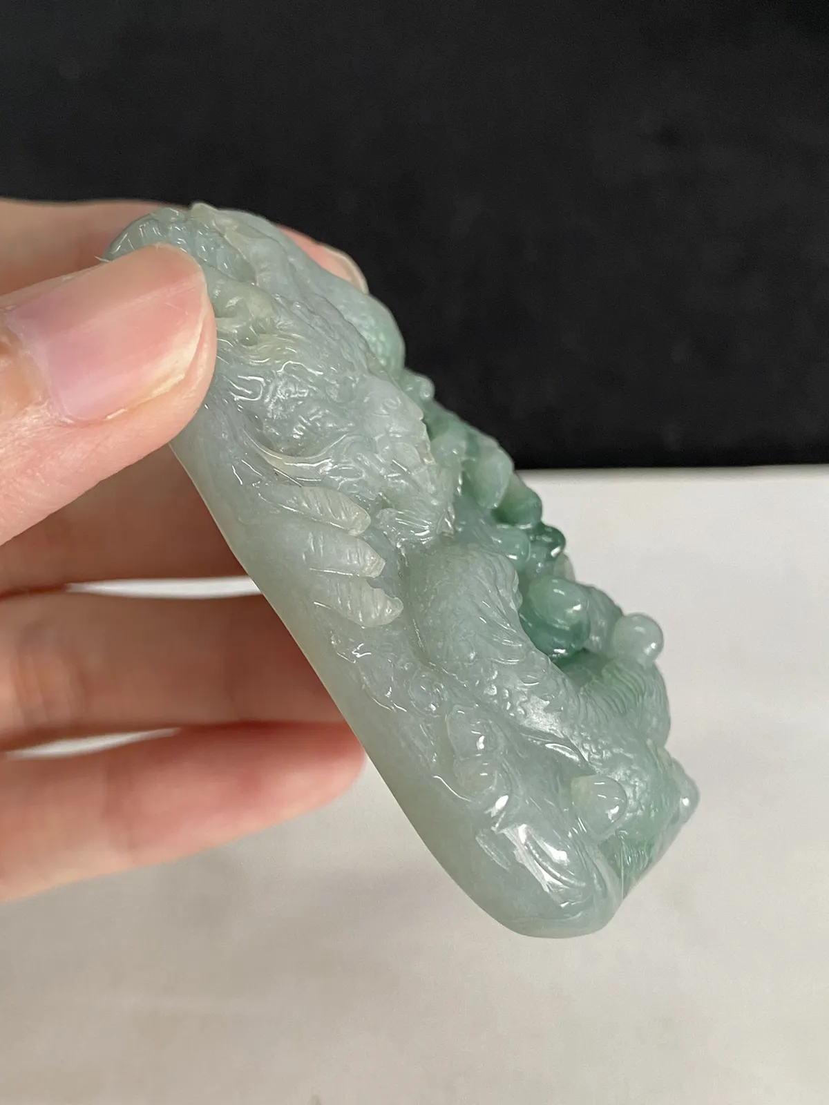翡翠龙牌挂件