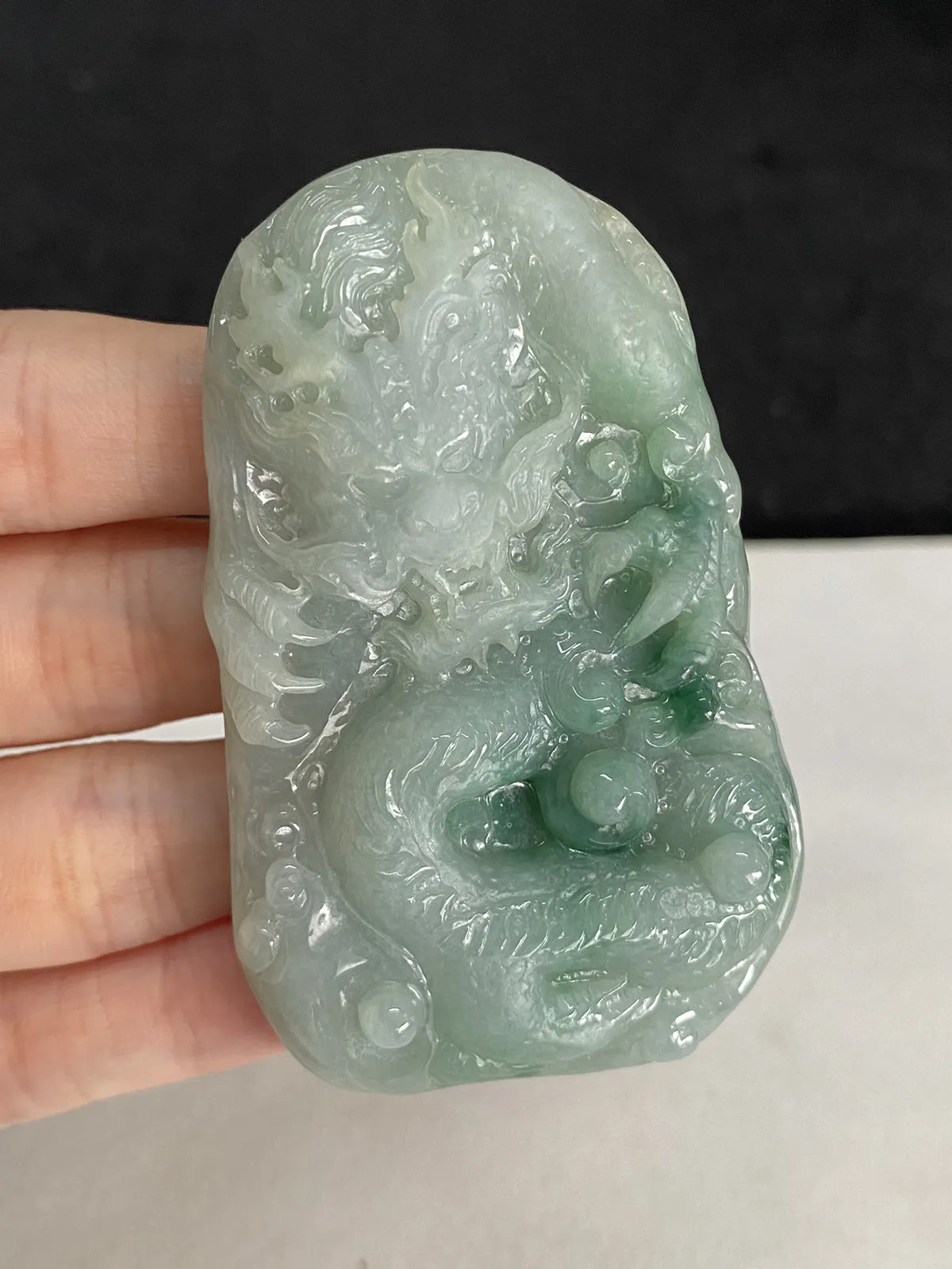 翡翠龙牌挂件