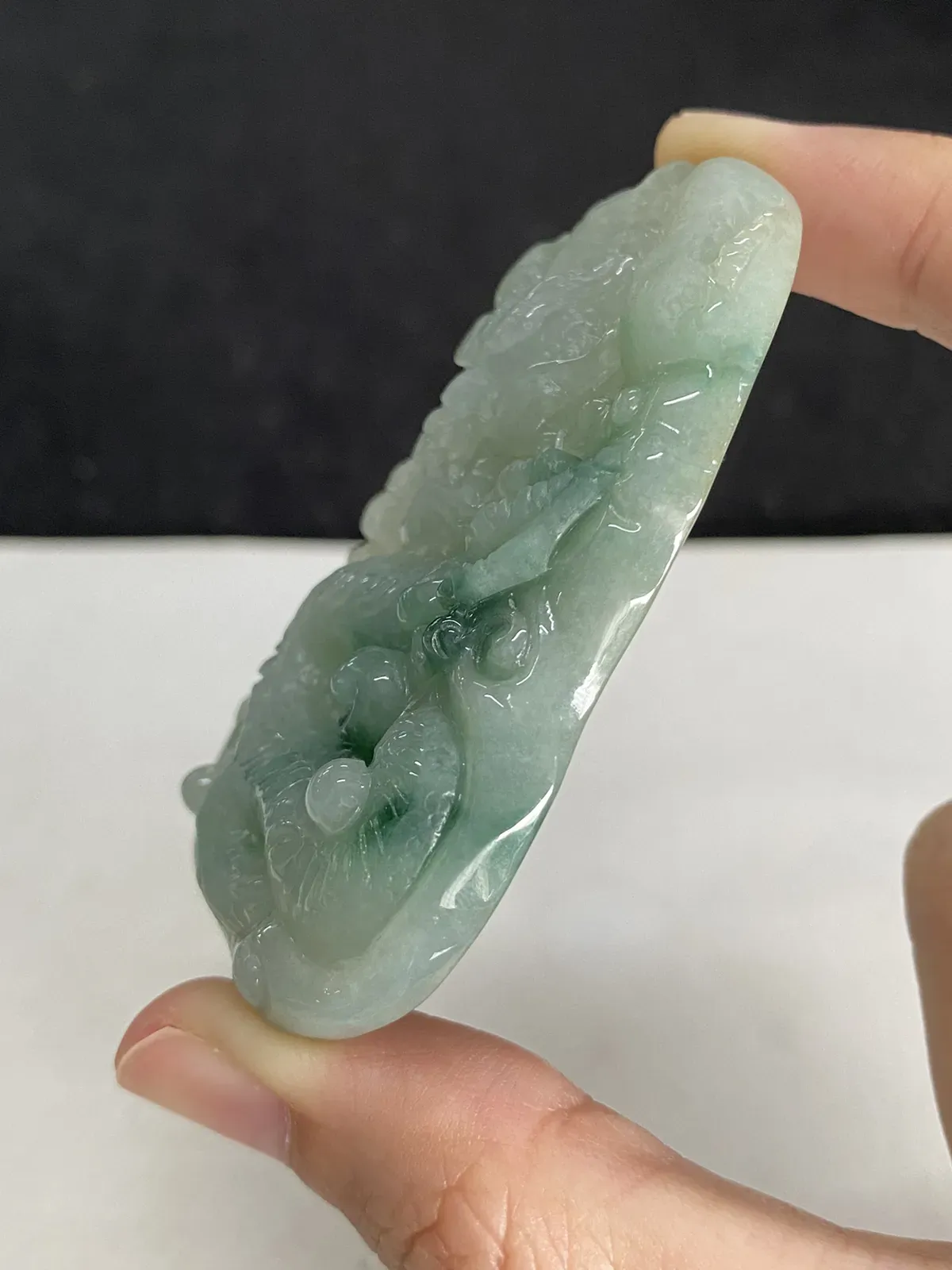 翡翠龙牌挂件