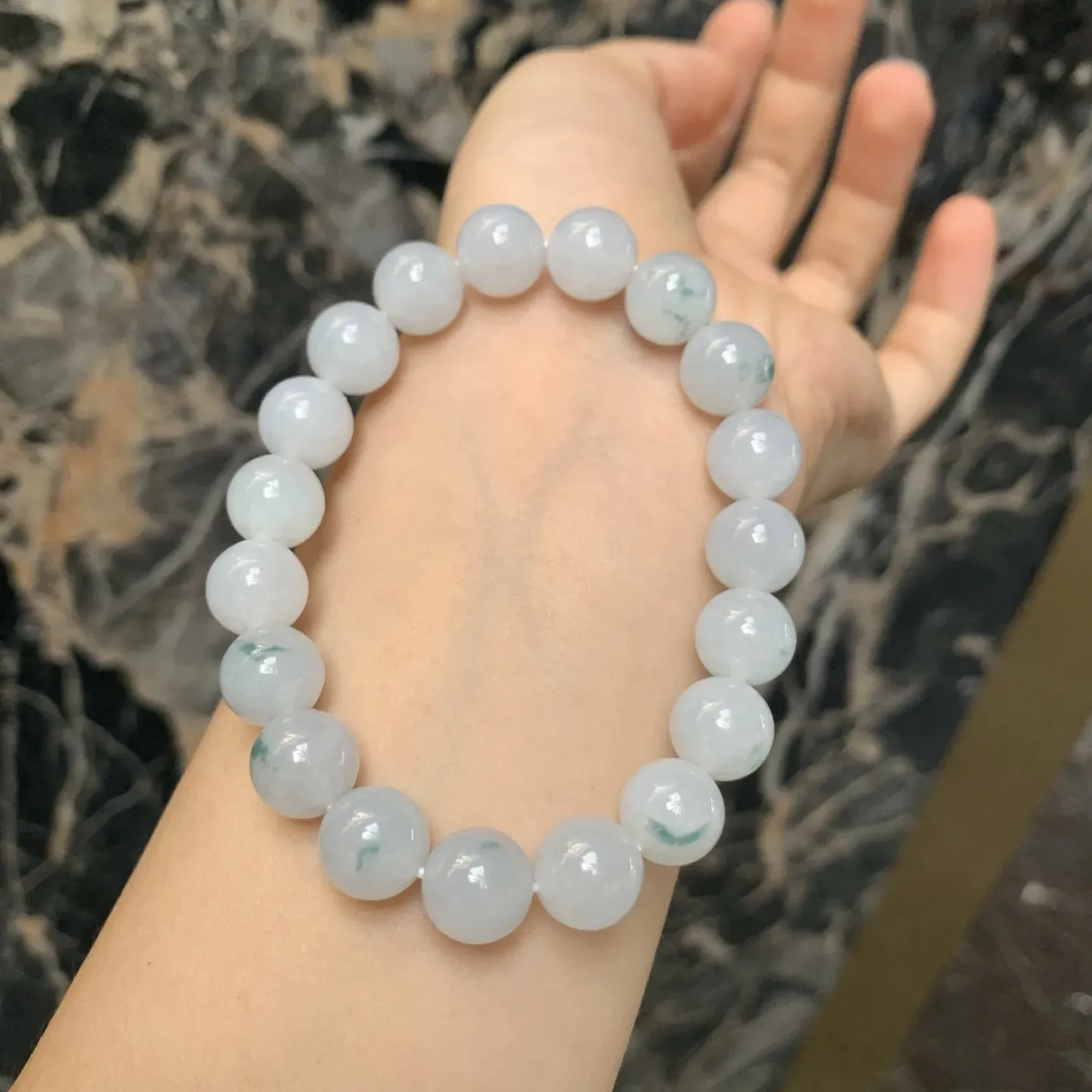 冰糯种飘花佛珠手串