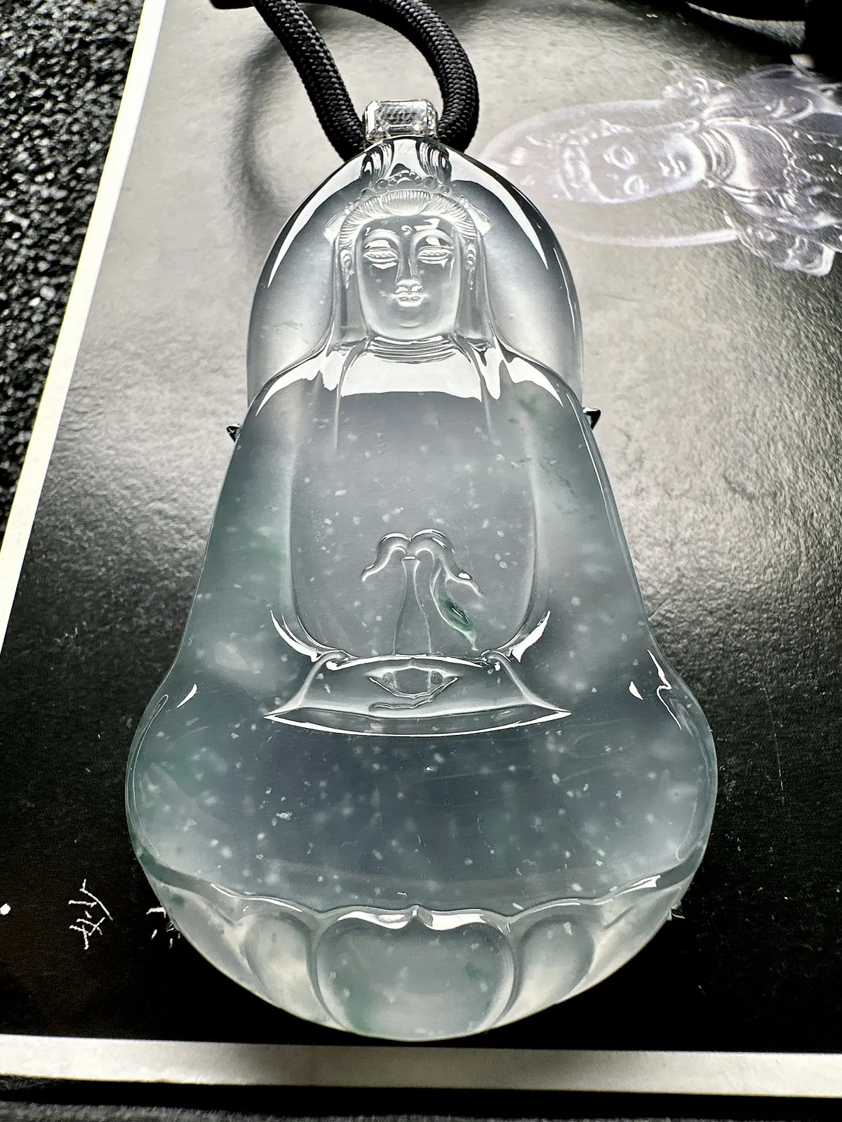 【冰种飘花素衣观音】老坑料雪花棉，质地细腻，通透度上佳，冰感十足，适合佩戴，18k金钻镶嵌，裸石尺寸