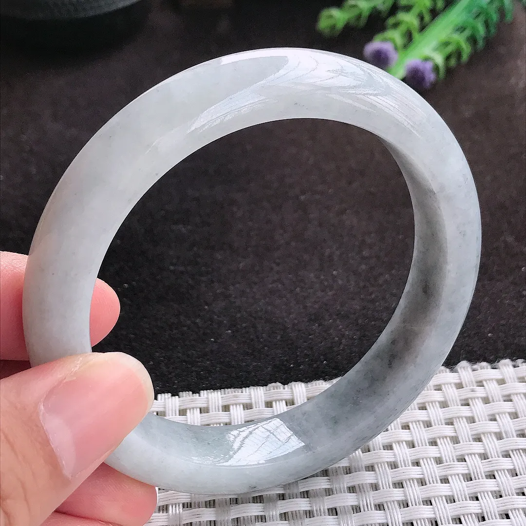 自然光59/13/9老坑温润特色乌鸡种飘花手镯宽边翡翠玉镯美人镯