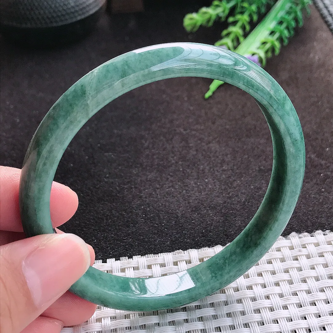自然光64/9.8/7老坑秀气温润满色大圈口手镯宽边翡翠玉镯美人镯