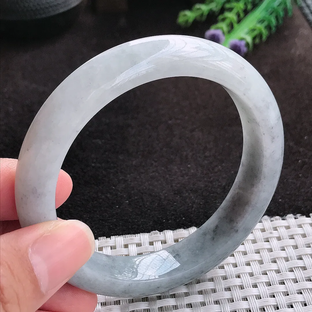 自然光59/13/9老坑温润特色乌鸡种飘花手镯宽边翡翠玉镯美人镯