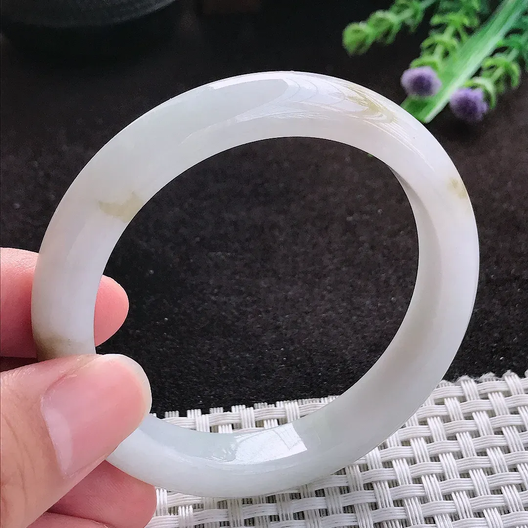 自然光55/11.2/8.3老坑冰润水灵飘黄翡手镯宽边翡翠玉镯美人镯
