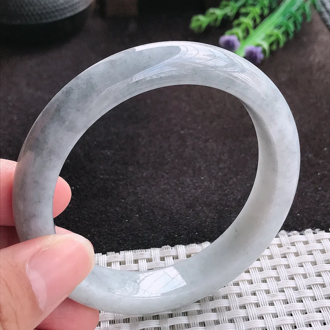 自然光59/13/9老坑温润特色乌鸡种飘花手镯宽边翡翠玉镯美人镯