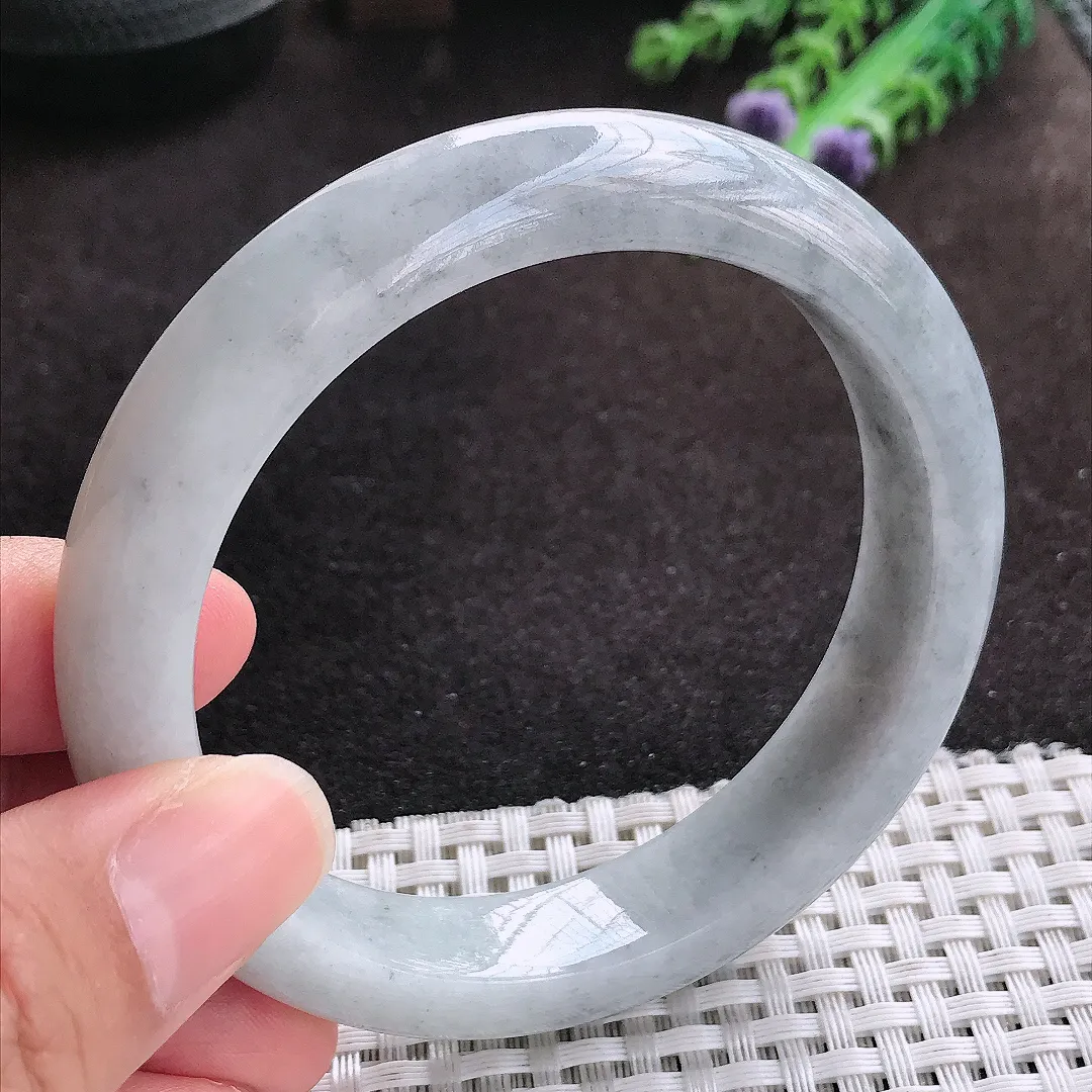 自然光59/13/9老坑温润特色乌鸡种飘花手镯宽边翡翠玉镯美人镯