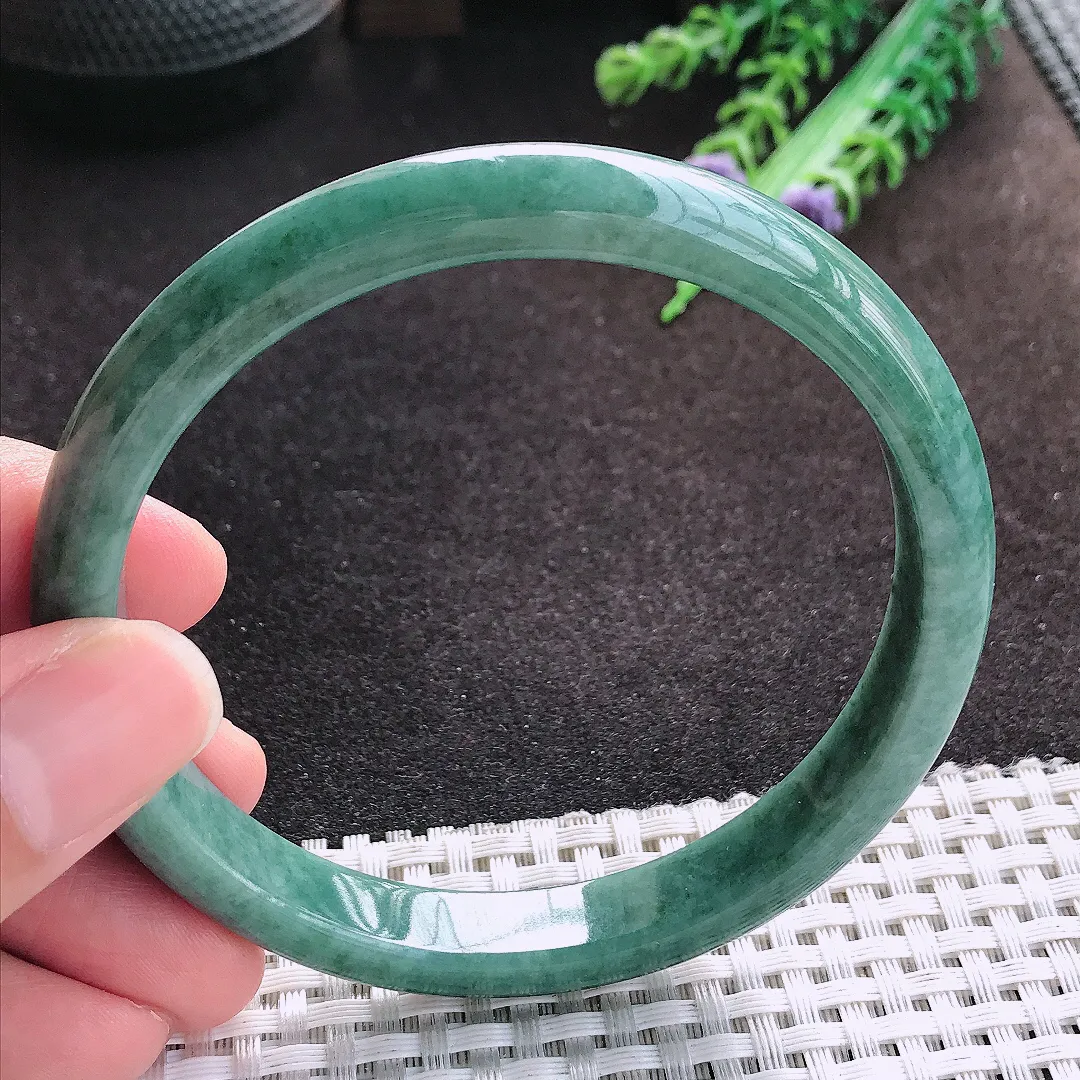 自然光64/9.8/7老坑秀气温润满色大圈口手镯宽边翡翠玉镯美人镯