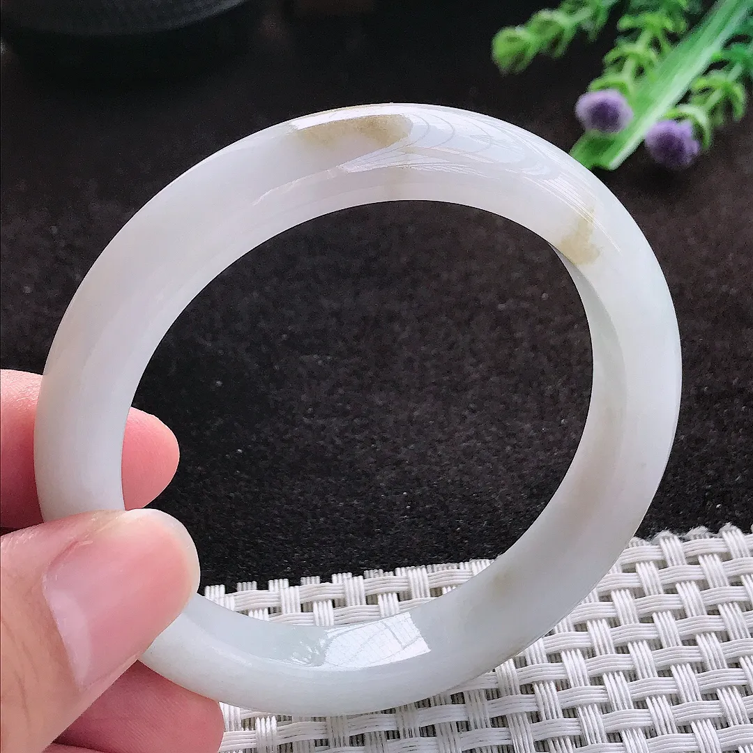 自然光55/11.2/8.3老坑冰润水灵飘黄翡手镯宽边翡翠玉镯美人镯