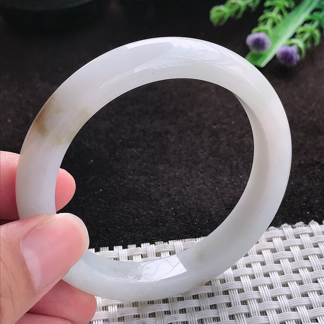 自然光55/11.2/8.3老坑冰润水灵飘黄翡手镯宽边翡翠玉镯美人镯