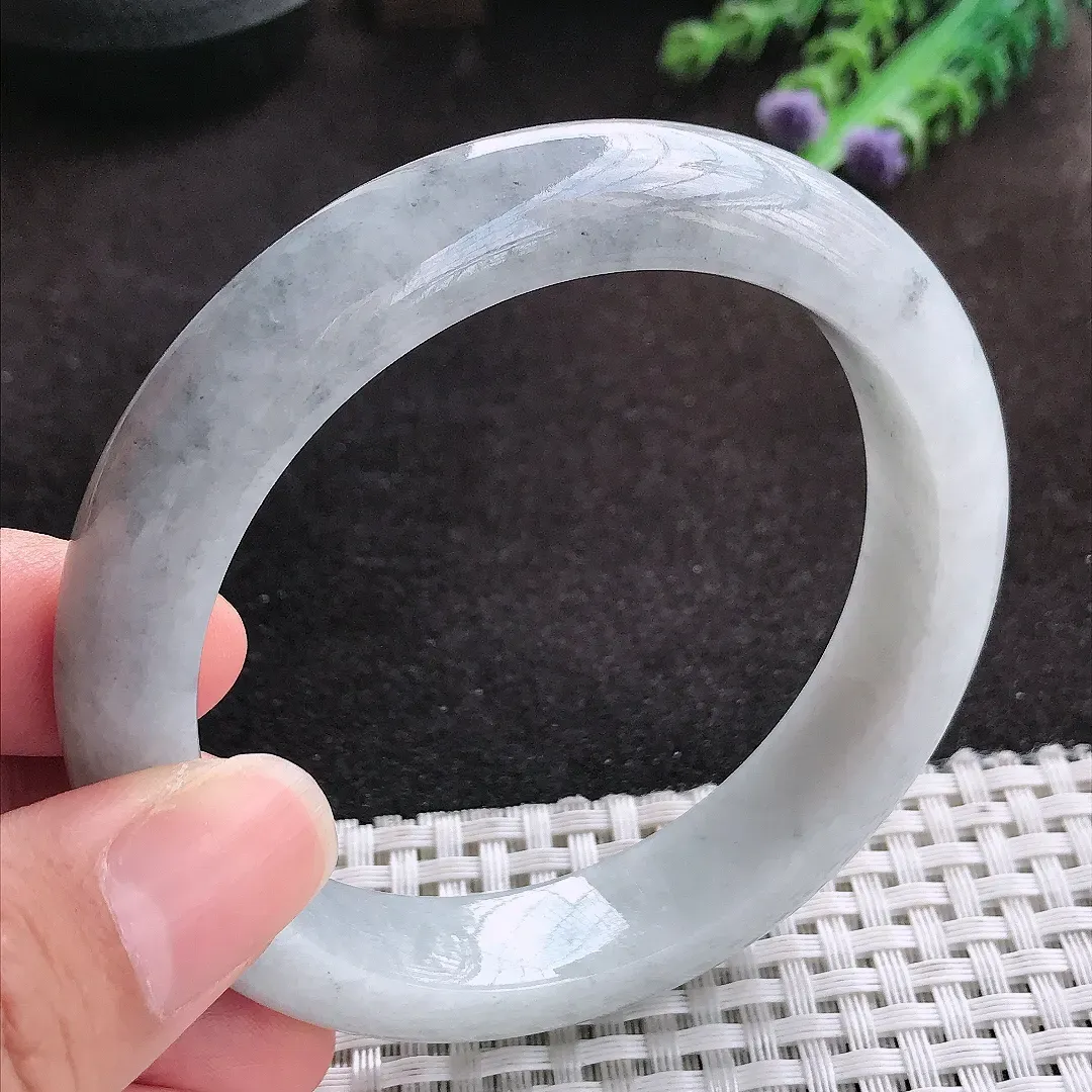 自然光59/13/9老坑温润特色乌鸡种飘花手镯宽边翡翠玉镯美人镯