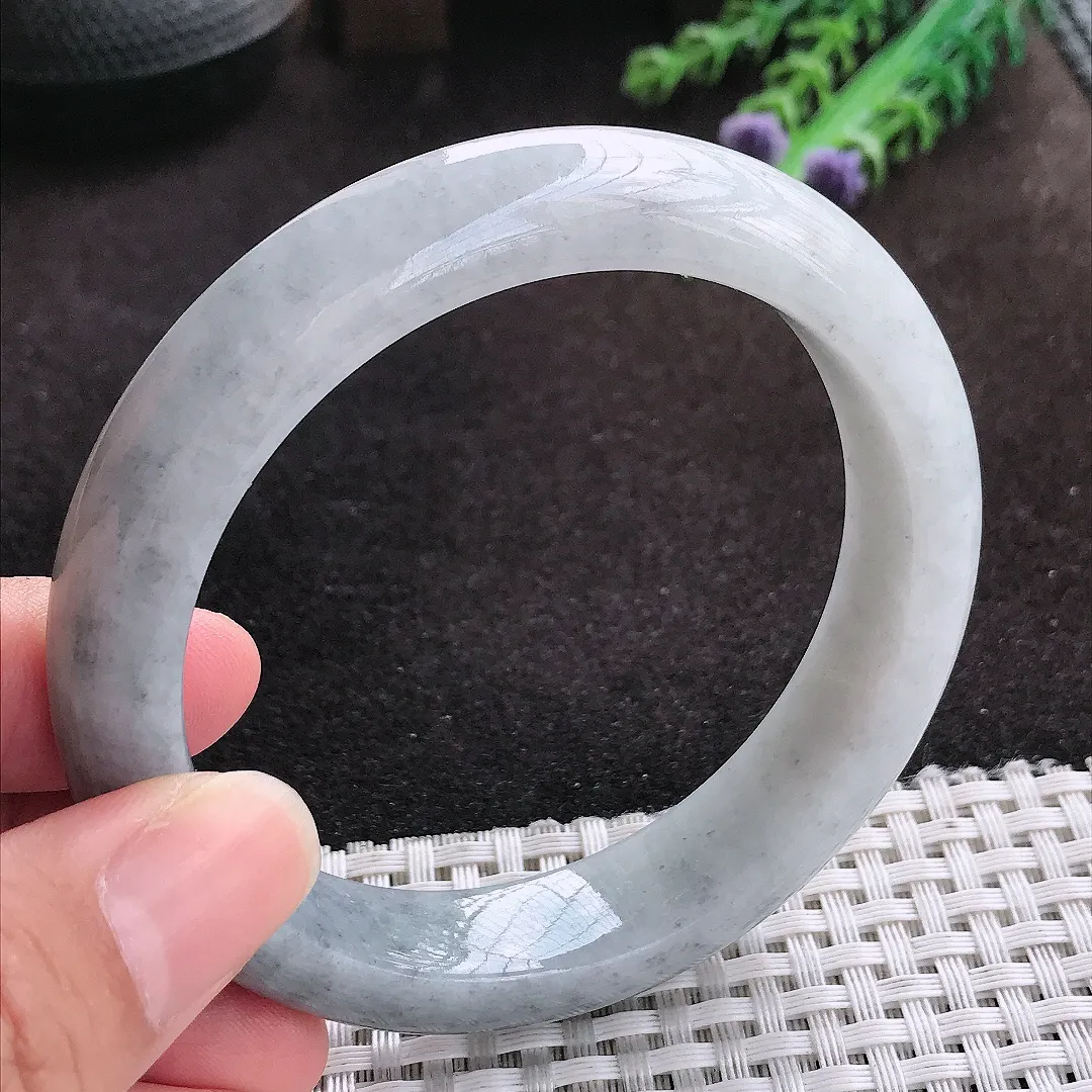 自然光59/13/9老坑温润特色乌鸡种飘花手镯宽边翡翠玉镯美人镯