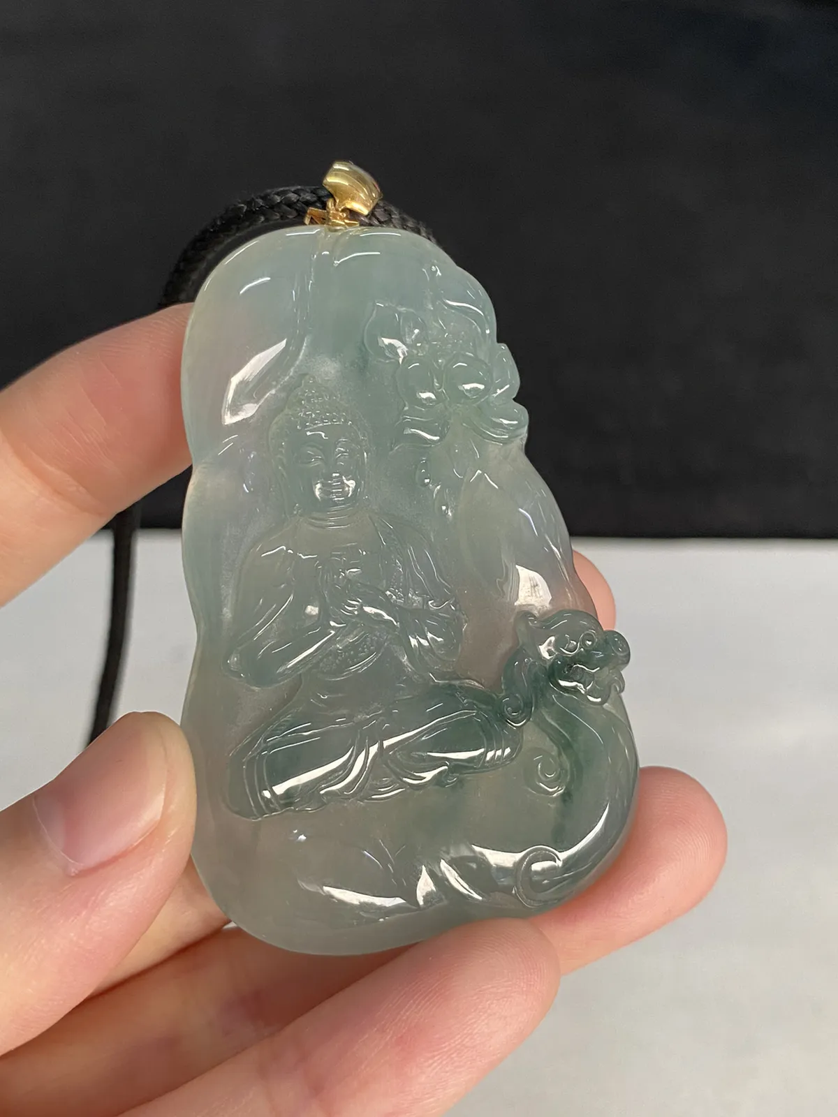 翡翠冰糯种飘绿吊坠，印记：G18K