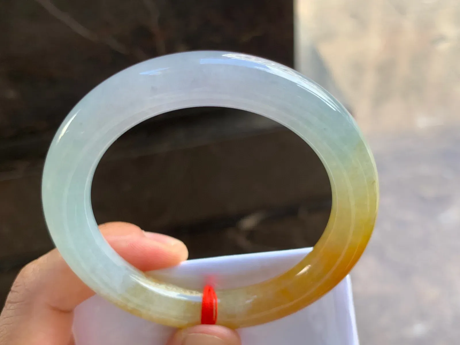 53.5-10.5mm
黄翡圆条手镯 有种有色 秋日氛围感拉满