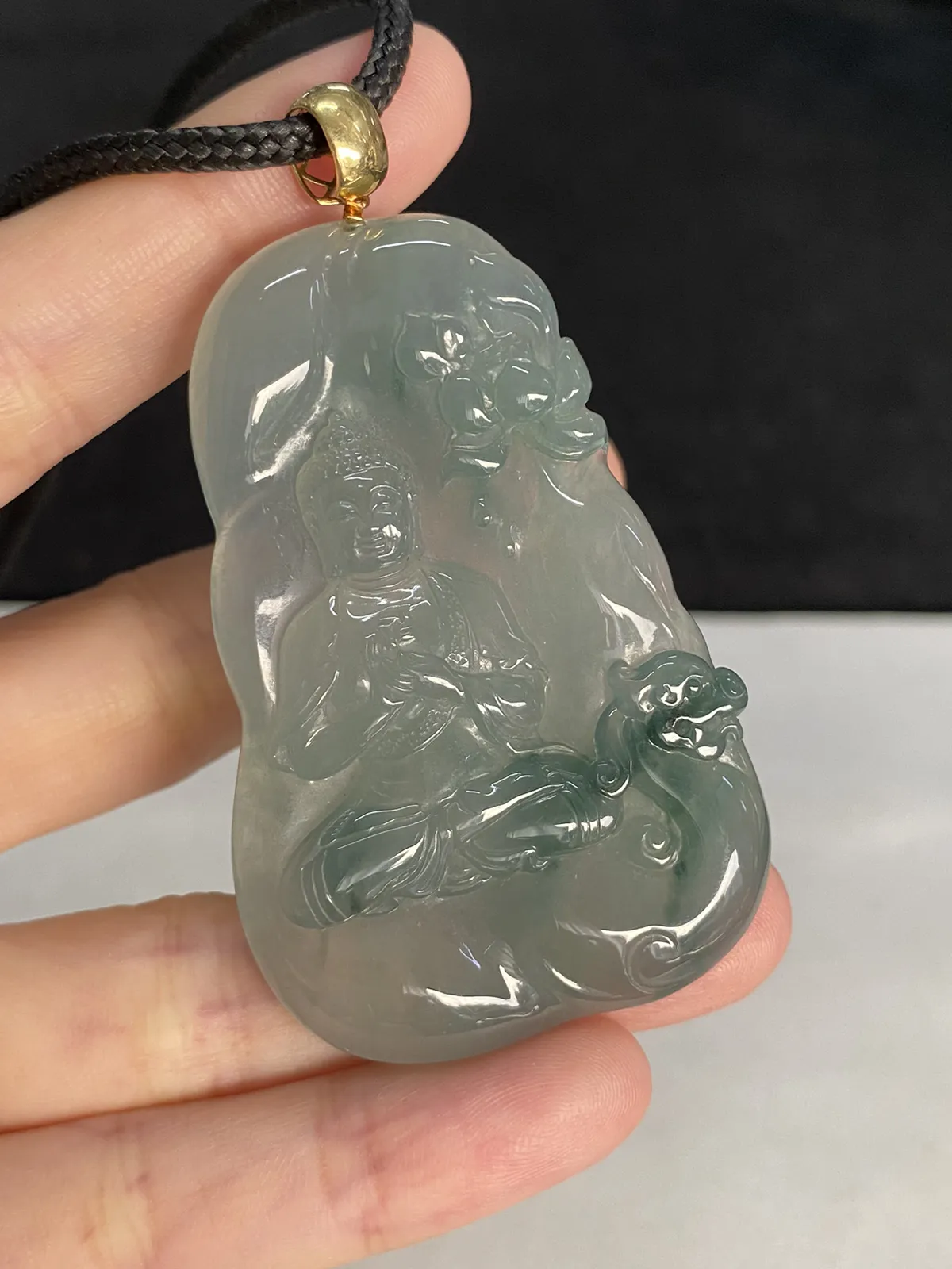 翡翠冰糯种飘绿吊坠，印记：G18K