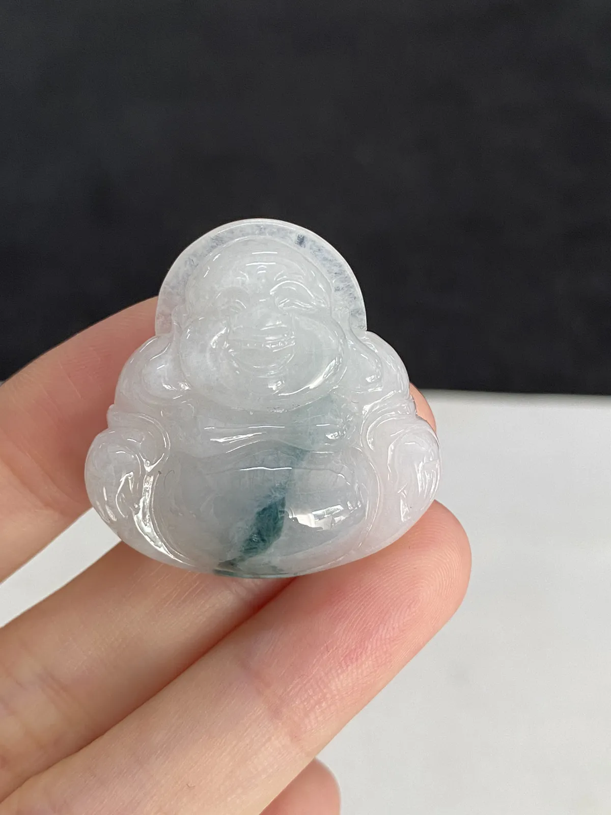 翡翠糯化种飘花佛公吊坠