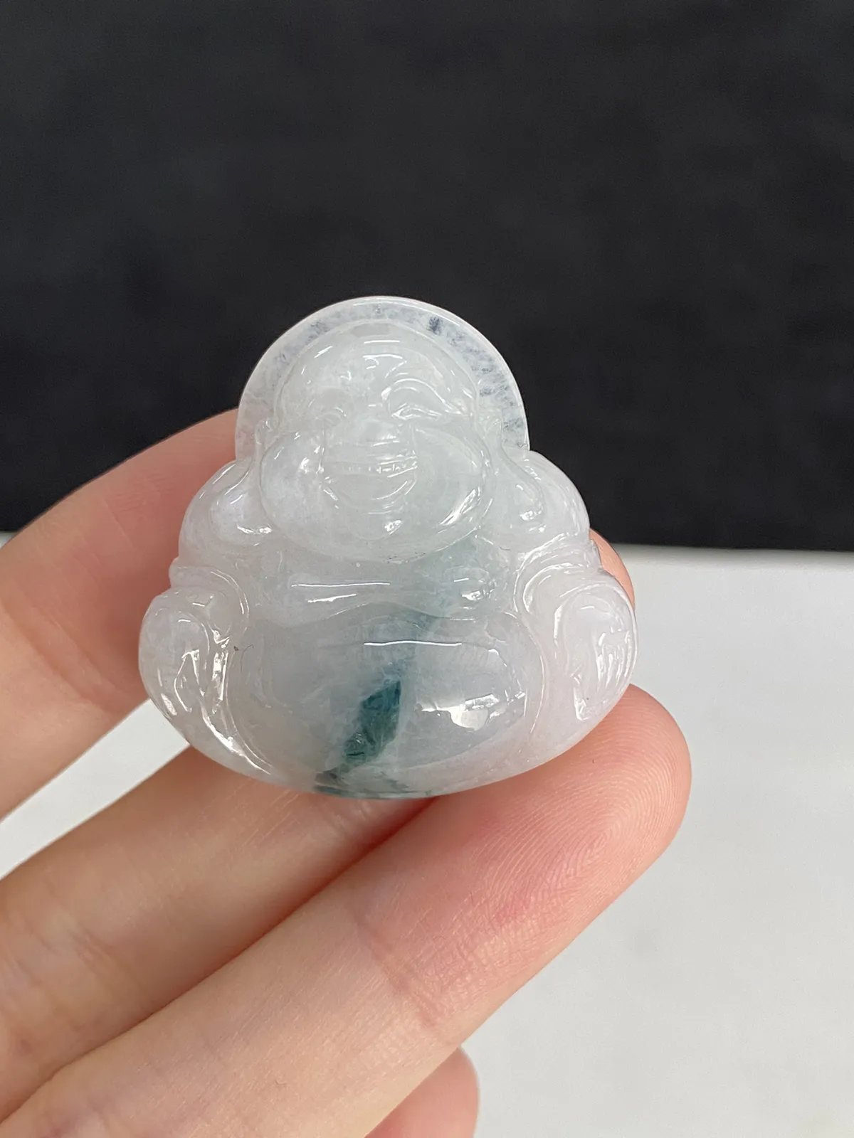 翡翠糯化种飘花佛公吊坠