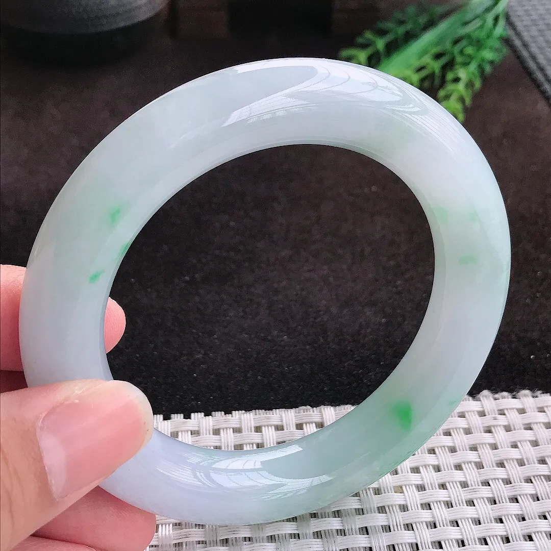 自然光57.8/12.8/12.7老坑冰润水灵飘阳绿胖圆条手镯玉镯子美人镯手环