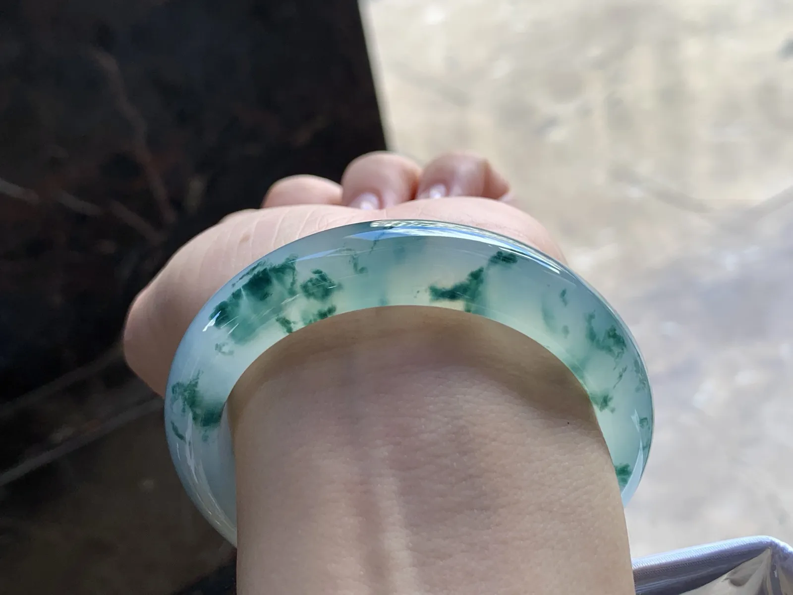 55-13-9

冰种飘花手镯^_^
种老