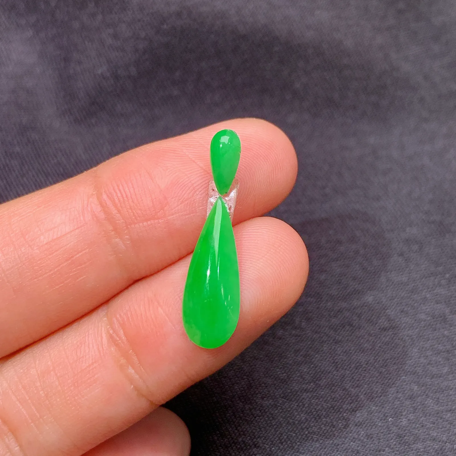 冰阳绿水滴，镶嵌佳品，冰润色阳，种水足 尺寸16.4*6*2.6
