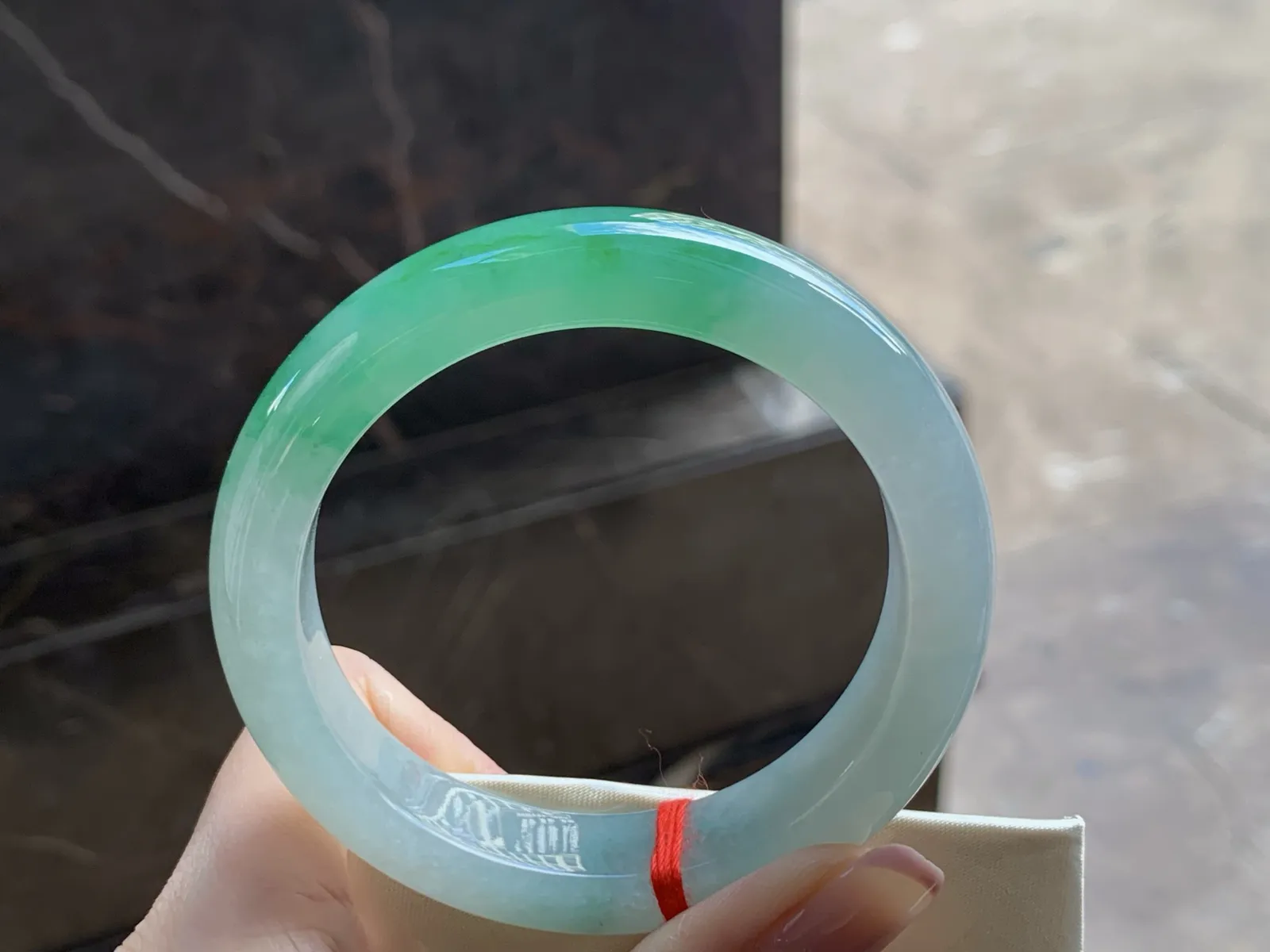 54-12.5-9
带色手镯^_^
水润清爽