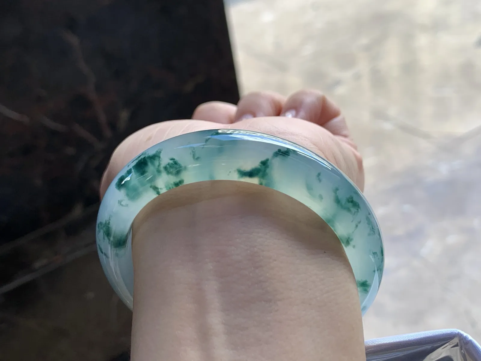 55-13-9

冰种飘花手镯^_^
种老