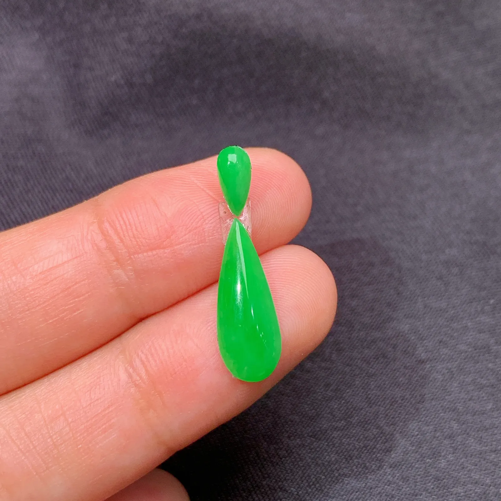 冰阳绿水滴，镶嵌佳品，冰润色阳，种水足 尺寸16.4*6*2.6