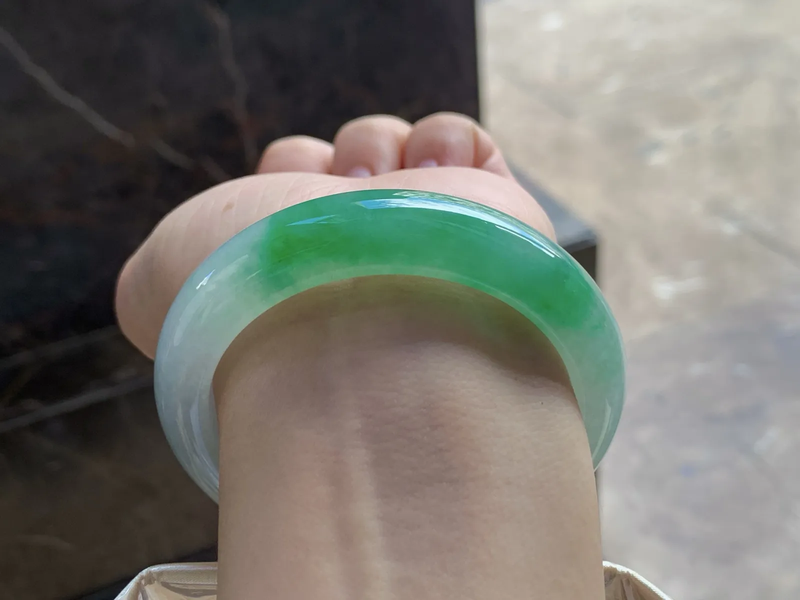 54-12.5-9
带色手镯^_^
水润清爽