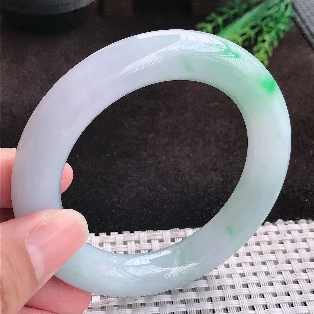 自然光57.8/12.8/12.7老坑冰润水灵飘阳绿胖圆条手镯玉镯子美人镯手环