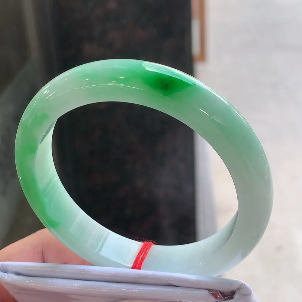 正圈冰糯翠绿 一丝棉线 尺寸:57.7/12.1/8.1 色好🥰🥰